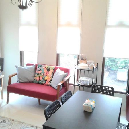 Sabi Guest House - Strategic Family -Married Couples Only- Hostel In Prawirotaman Джок'якарта Екстер'єр фото