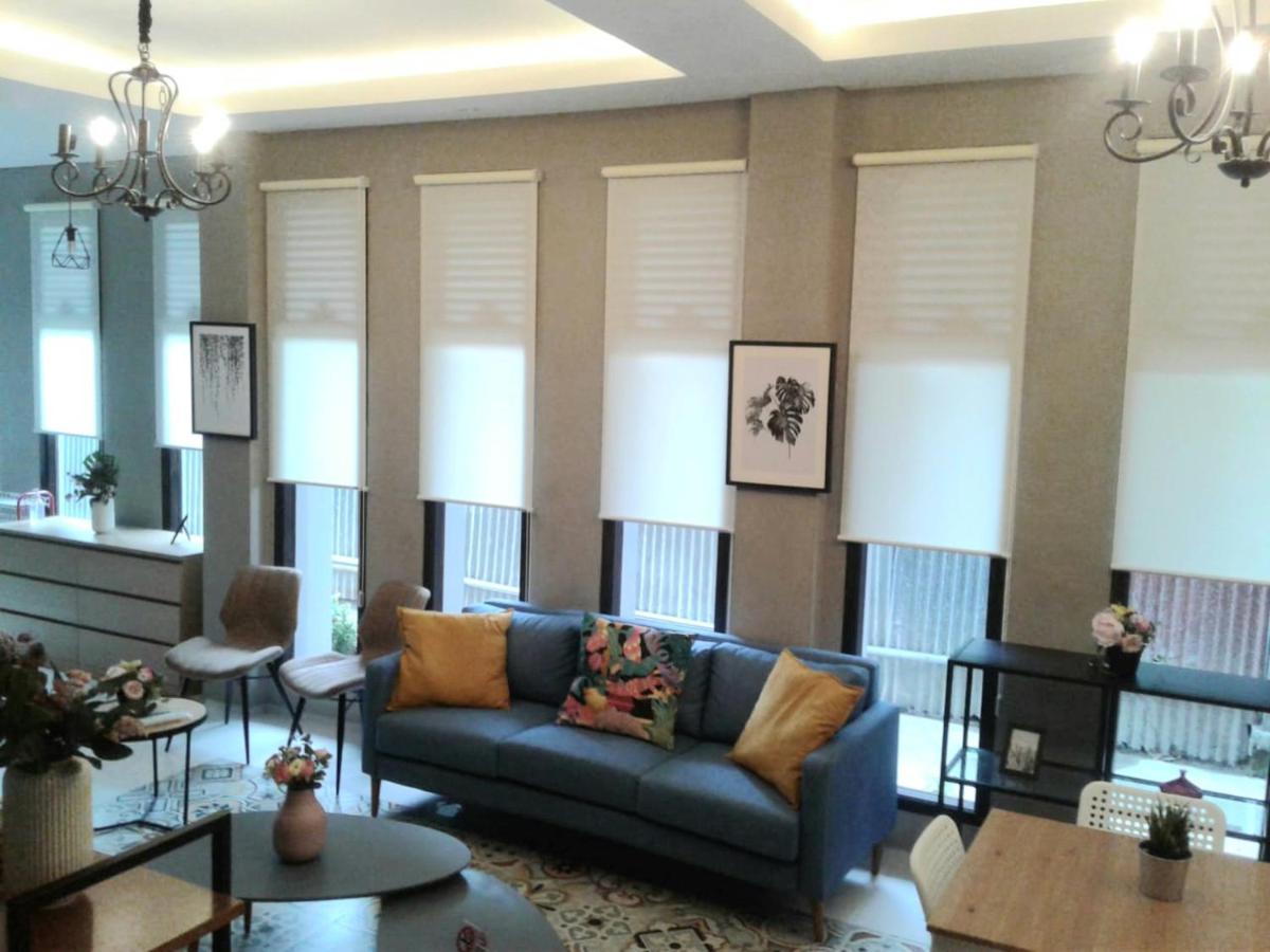 Sabi Guest House - Strategic Family -Married Couples Only- Hostel In Prawirotaman Джок'якарта Екстер'єр фото