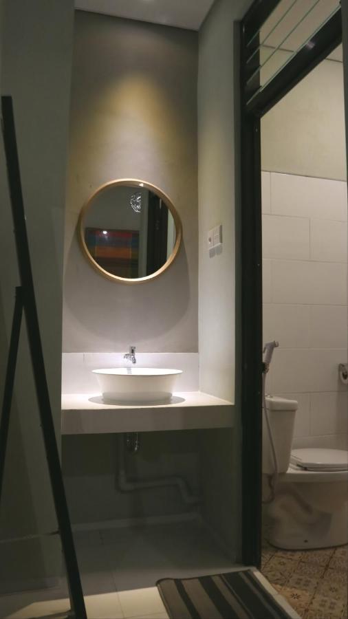Sabi Guest House - Strategic Family -Married Couples Only- Hostel In Prawirotaman Джок'якарта Екстер'єр фото