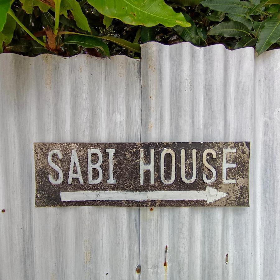 Sabi Guest House - Strategic Family -Married Couples Only- Hostel In Prawirotaman Джок'якарта Екстер'єр фото